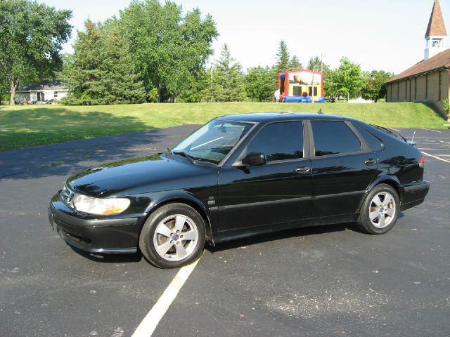 2002 Saab 9-3 G1500 Cargo