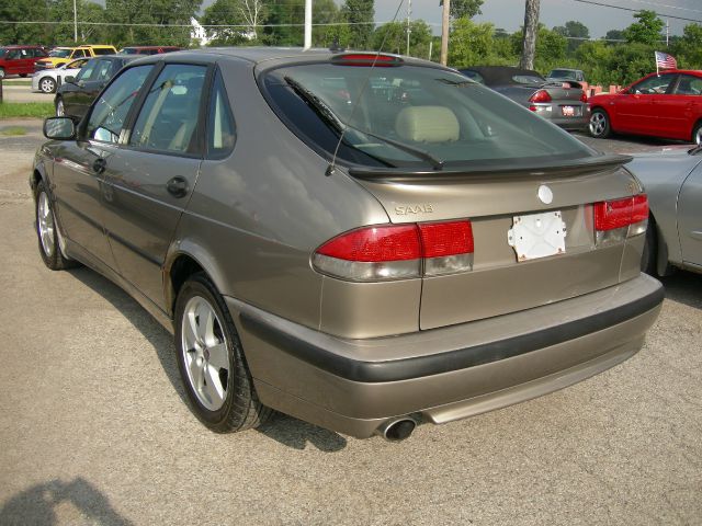 2002 Saab 9-3 G1500 Cargo