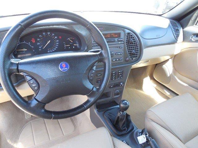 2003 Saab 9-3 SE
