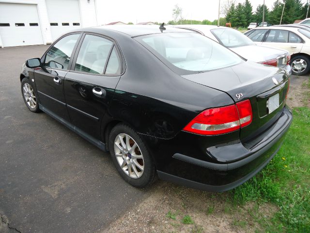 2003 Saab 9-3 Series 4.