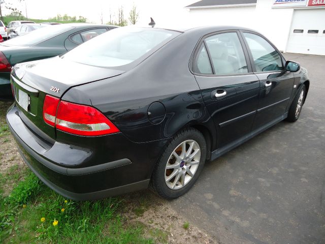 2003 Saab 9-3 Series 4.