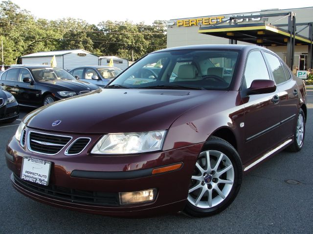 2004 Saab 9-3 Loaded W/ Nav