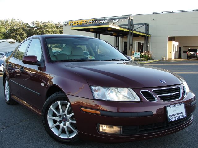 2004 Saab 9-3 Loaded W/ Nav