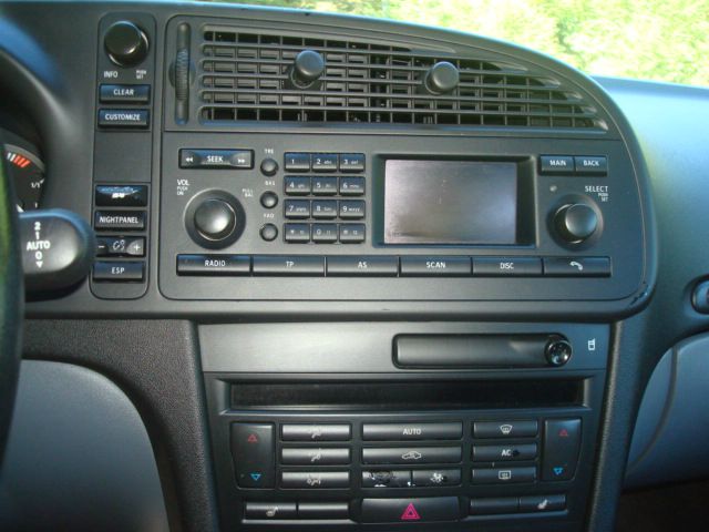 2004 Saab 9-3 Classic LT