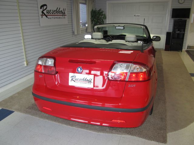 2004 Saab 9-3 Classic LT