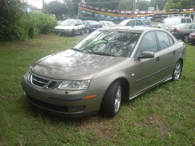 2004 Saab 9-3 35