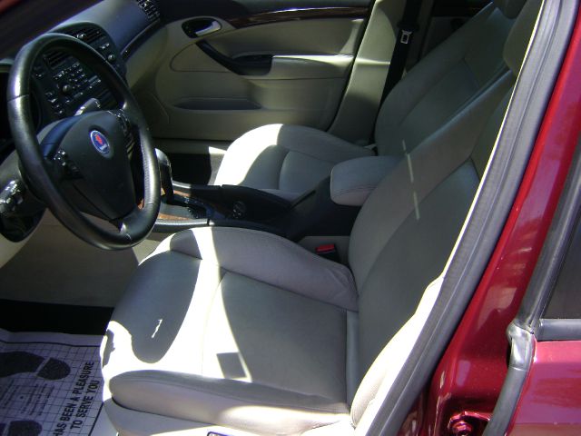 2004 Saab 9-3 Loaded W/ Nav