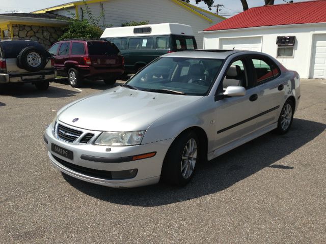 2004 Saab 9-3 Loaded W/ Nav