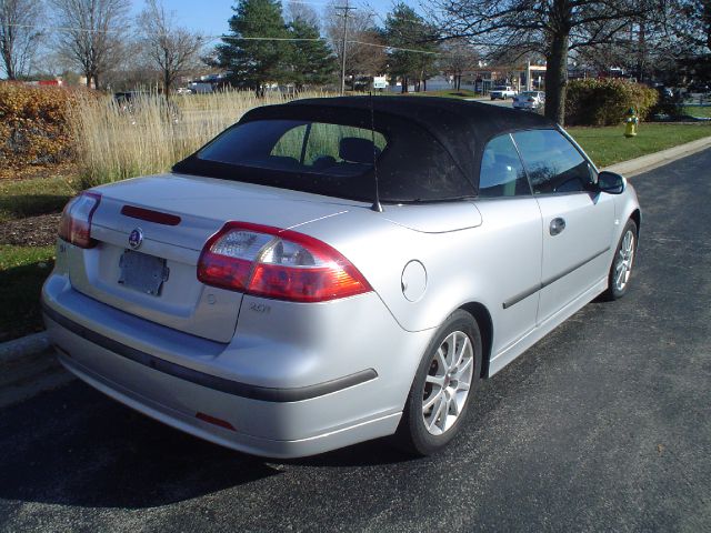 2004 Saab 9-3 Classic LT