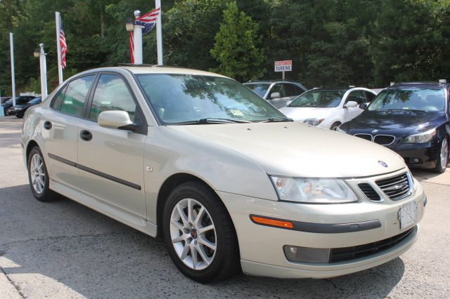 2005 Saab 9-3 Loaded W/ Nav