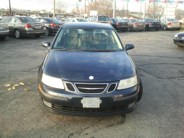 2005 Saab 9-3 Loaded W/ Nav