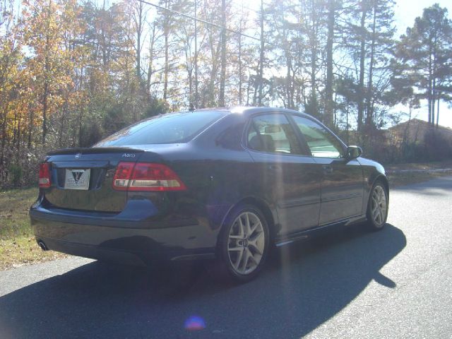2005 Saab 9-3 35
