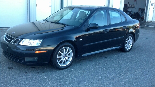 2005 Saab 9-3 Loaded W/ Nav
