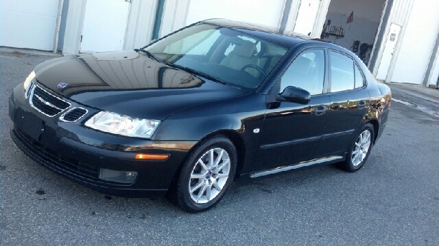 2005 Saab 9-3 Loaded W/ Nav