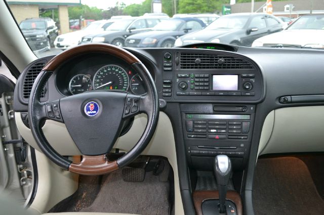 2005 Saab 9-3 Classic LT