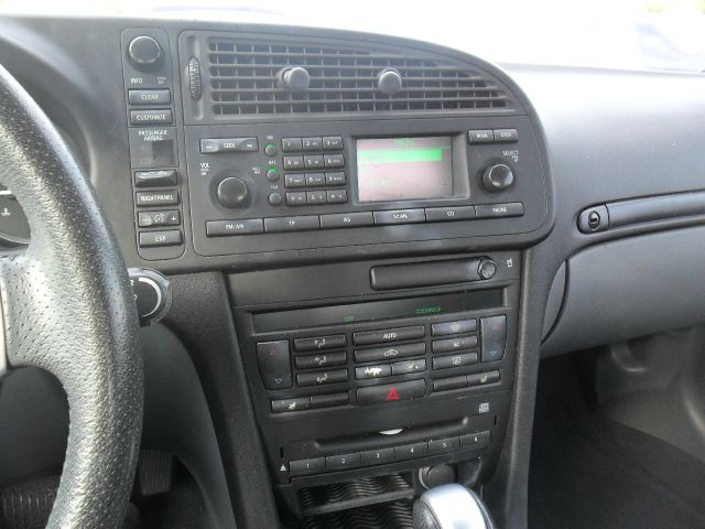 2006 Saab 9-3 Baseline