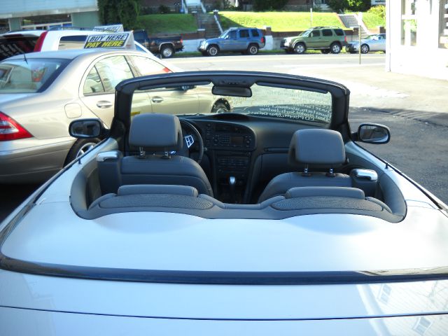 2006 Saab 9-3 Baseline