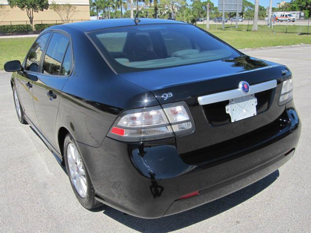 2010 Saab 9-3 Touring W/ Stow-n-go