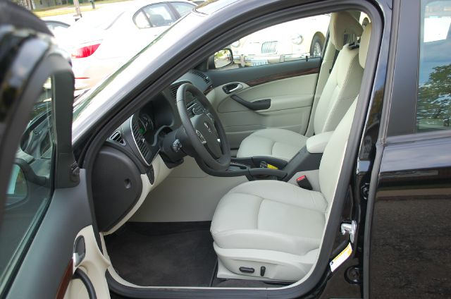 2011 Saab 9-3 AUTO (SE)