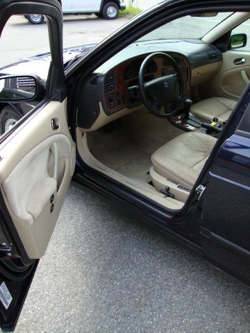 1999 Saab 9-5 Unknown