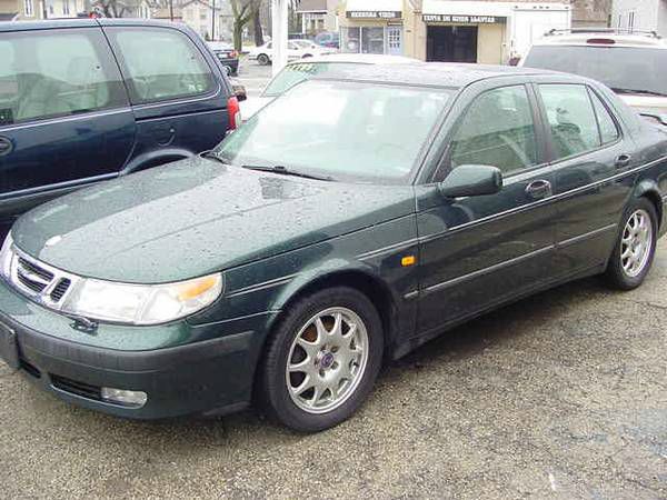 2000 Saab 9-5 AWD SUV