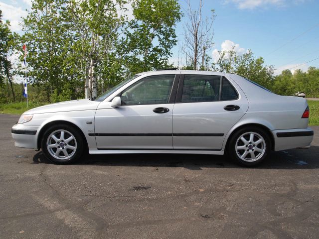 2001 Saab 9-5 S32
