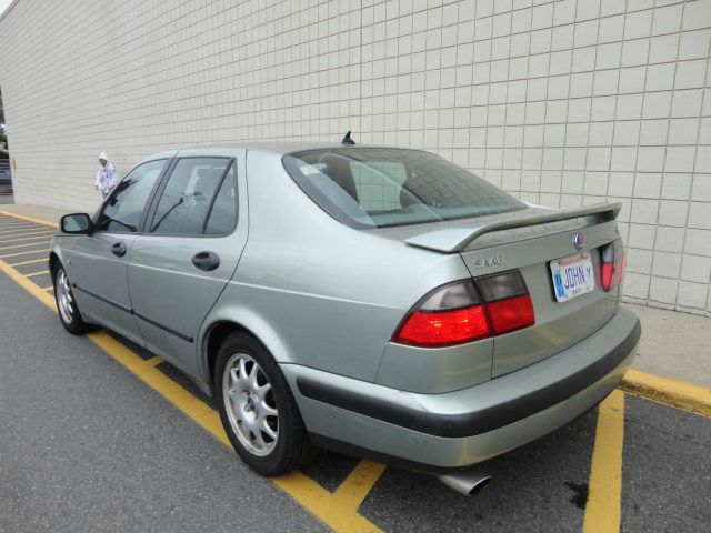 2001 Saab 9-5 4dr Sdn Auto Base