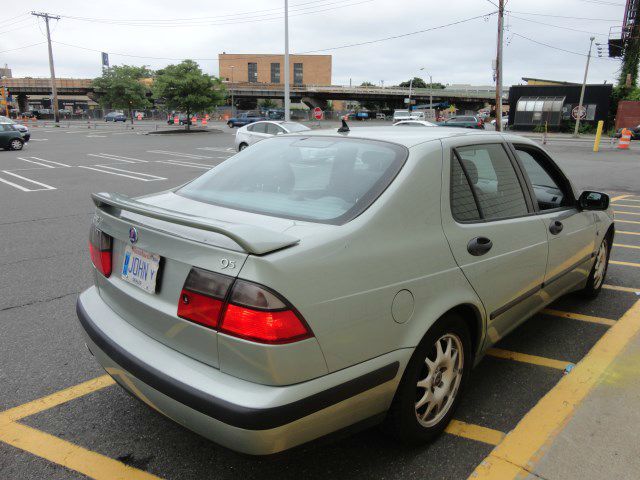 2001 Saab 9-5 4dr Sdn Auto Base
