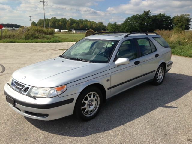 2001 Saab 9-5 Base
