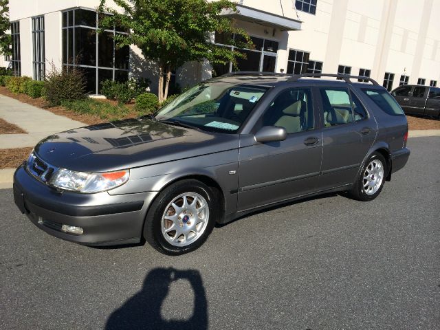 2001 Saab 9-5 Base