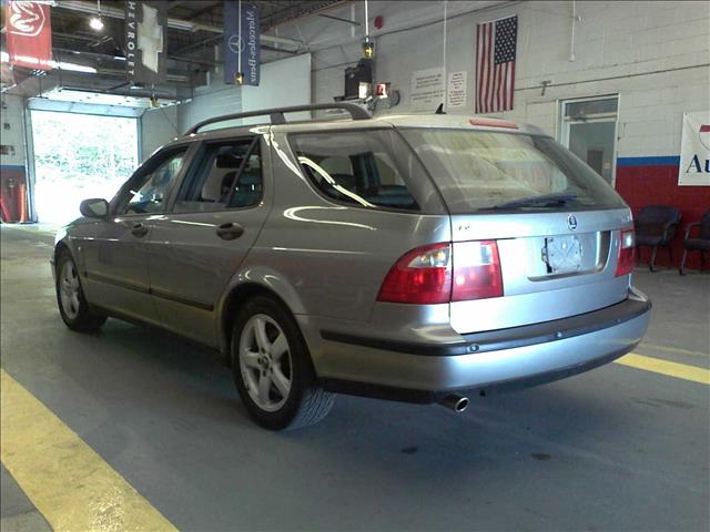 2003 Saab 9-5 SV 4dr SUV