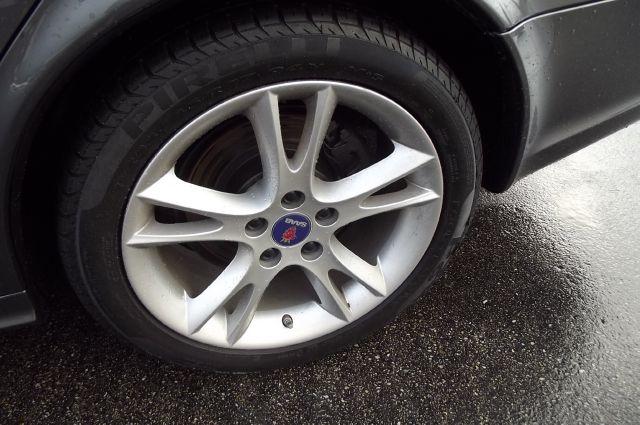 2009 Saab 9-5 Styleside 2.3L 6 Box XL