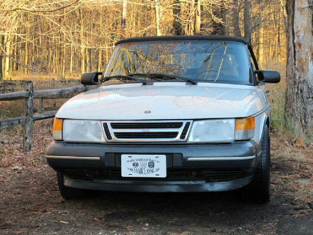 1989 Saab 900 ST Utility Truck