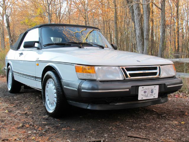 1989 Saab 900 ST Utility Truck