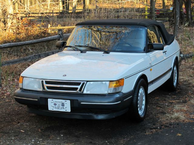 1989 Saab 900 ST Utility Truck