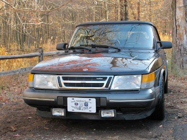 1991 Saab 900 ST Utility Truck