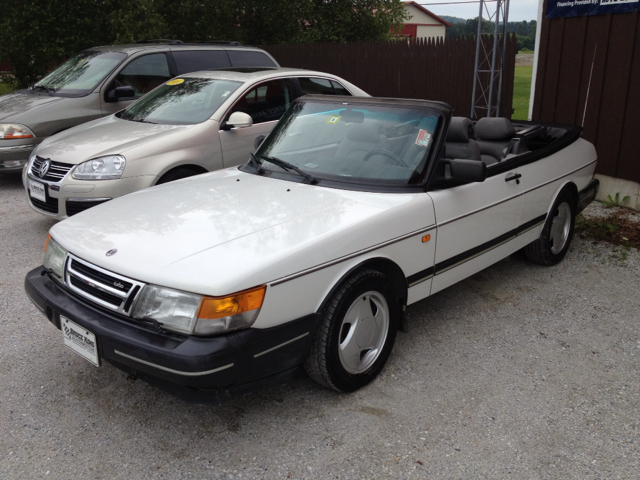 1994 Saab 900 1500 SLT Quad Cab 4x4 HEMI