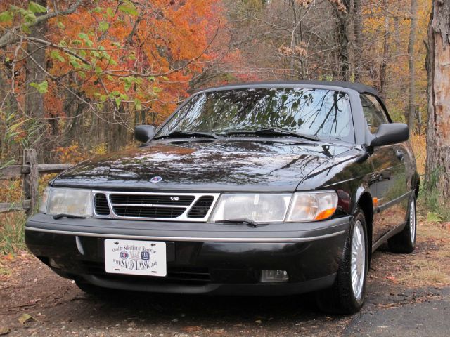 1995 Saab 900 Convertible