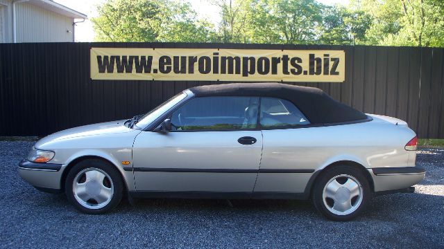 1996 Saab 900 XL 4X4 SLT