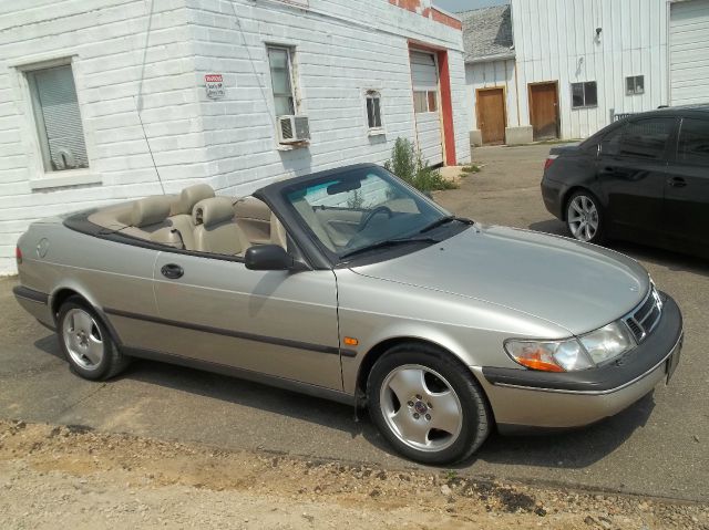 1997 Saab 900 XL 4X4 SLT