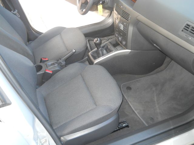 2008 Saturn Astra 4X4 Diesel SLE