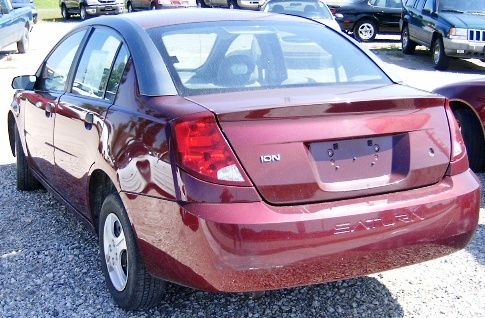 2003 Saturn Ion LE - Like New Clean Title
