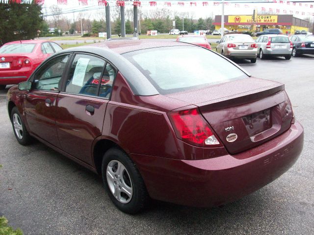 2003 Saturn Ion LE - Like New Clean Title