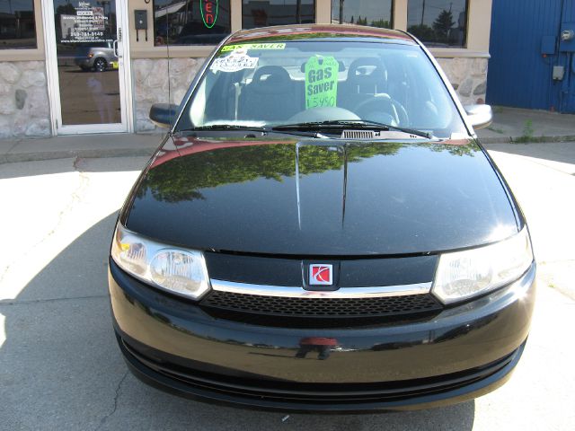 2003 Saturn Ion LE - Like New Clean Title