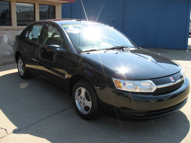 2003 Saturn Ion LE - Like New Clean Title