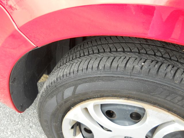 2003 Saturn Ion 2dr Cpe S SUV