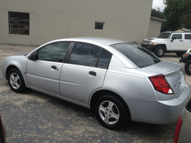 2003 Saturn Ion LE - Like New Clean Title