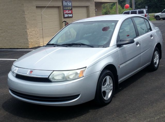 2004 Saturn Ion LE - Like New Clean Title