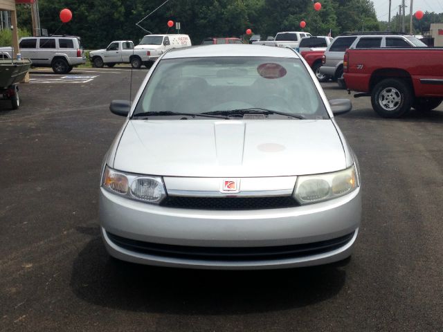 2004 Saturn Ion LE - Like New Clean Title