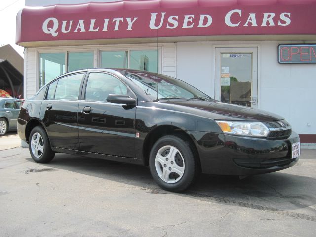 2004 Saturn Ion LE
